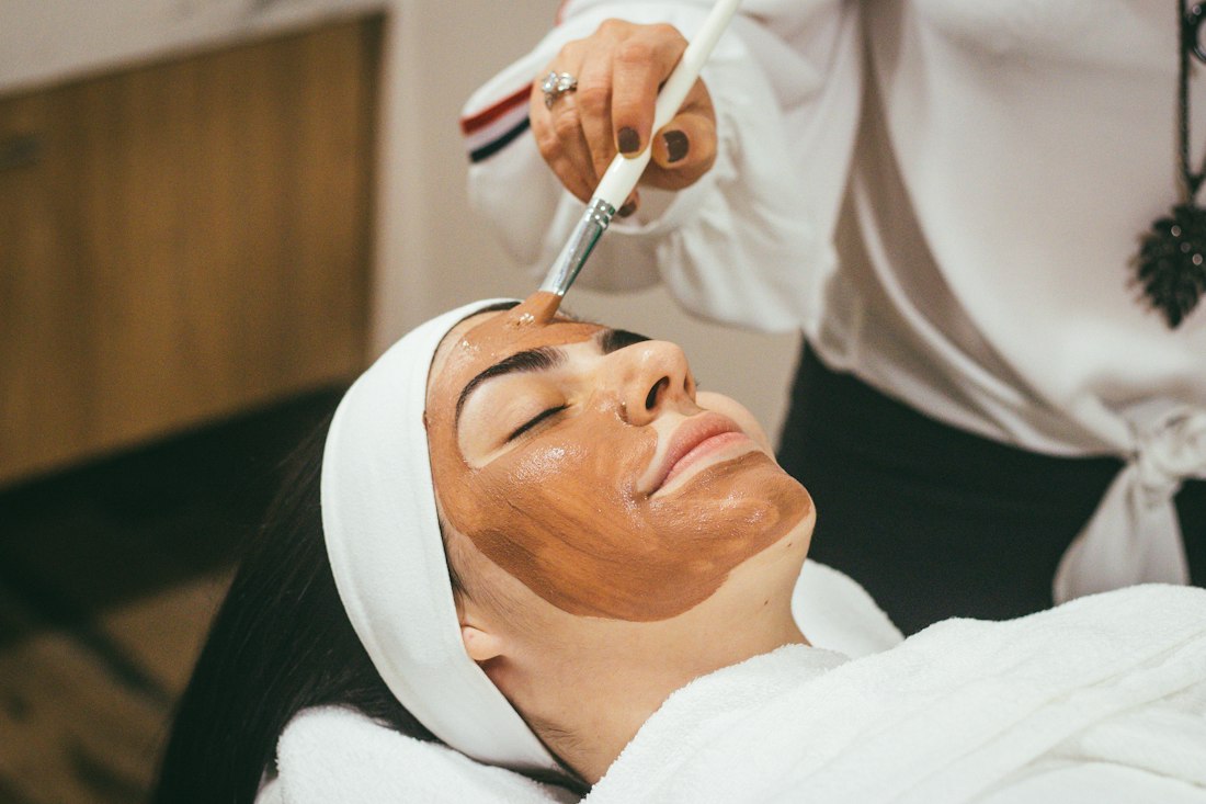 Facial skin treatment